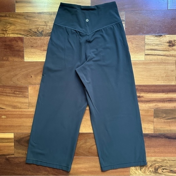 Lululemon Align Wide Leg Super High-Rise Crop Pants - Picture 9 of 12